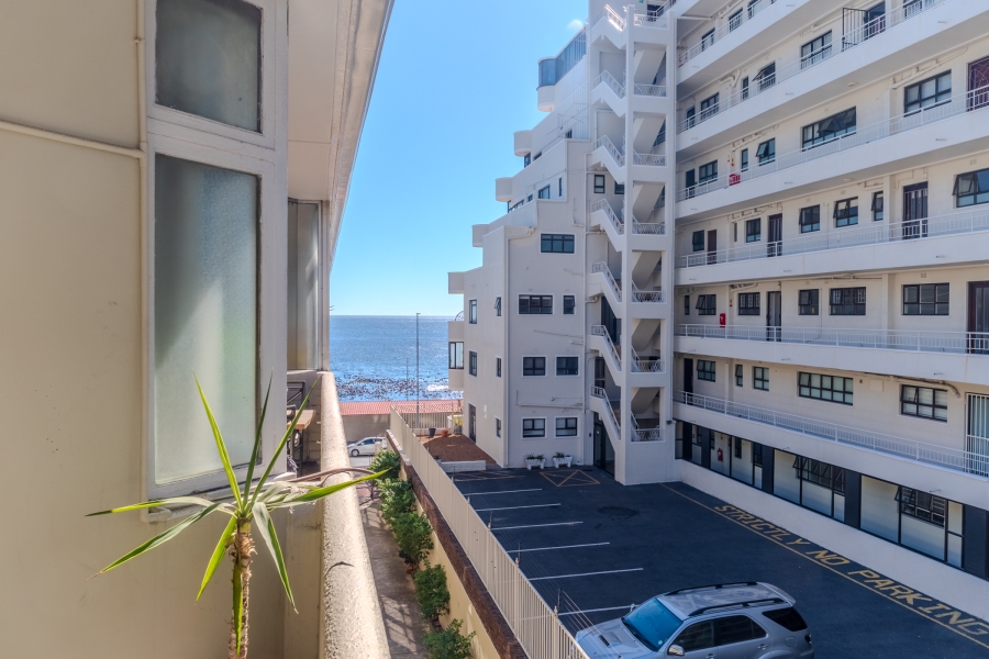 0 Bedroom Property for Sale in Sea Point Western Cape